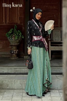 Gamis Dwija Yaningrat
