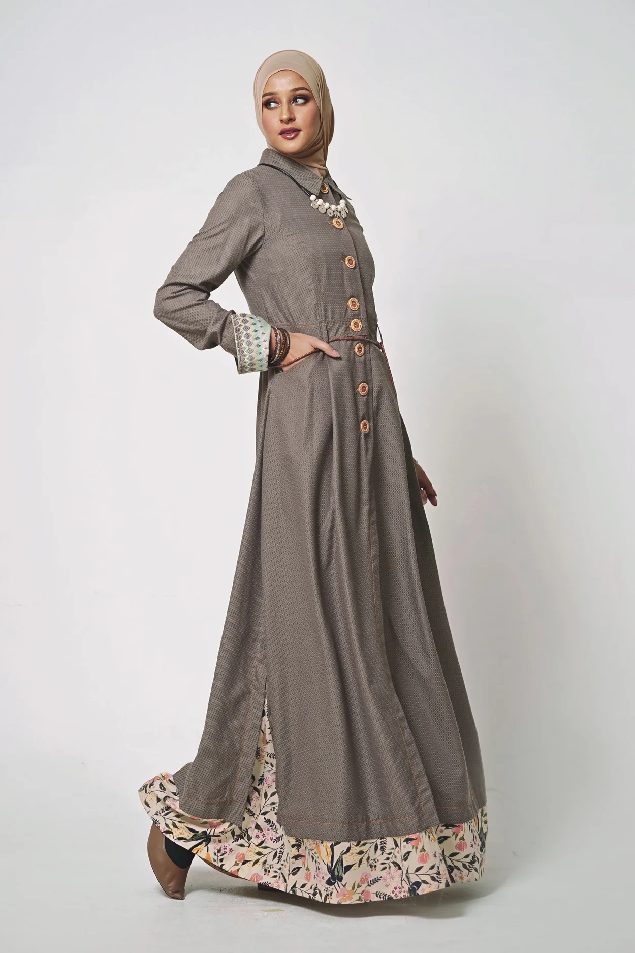 T-0126002-4_webp_o