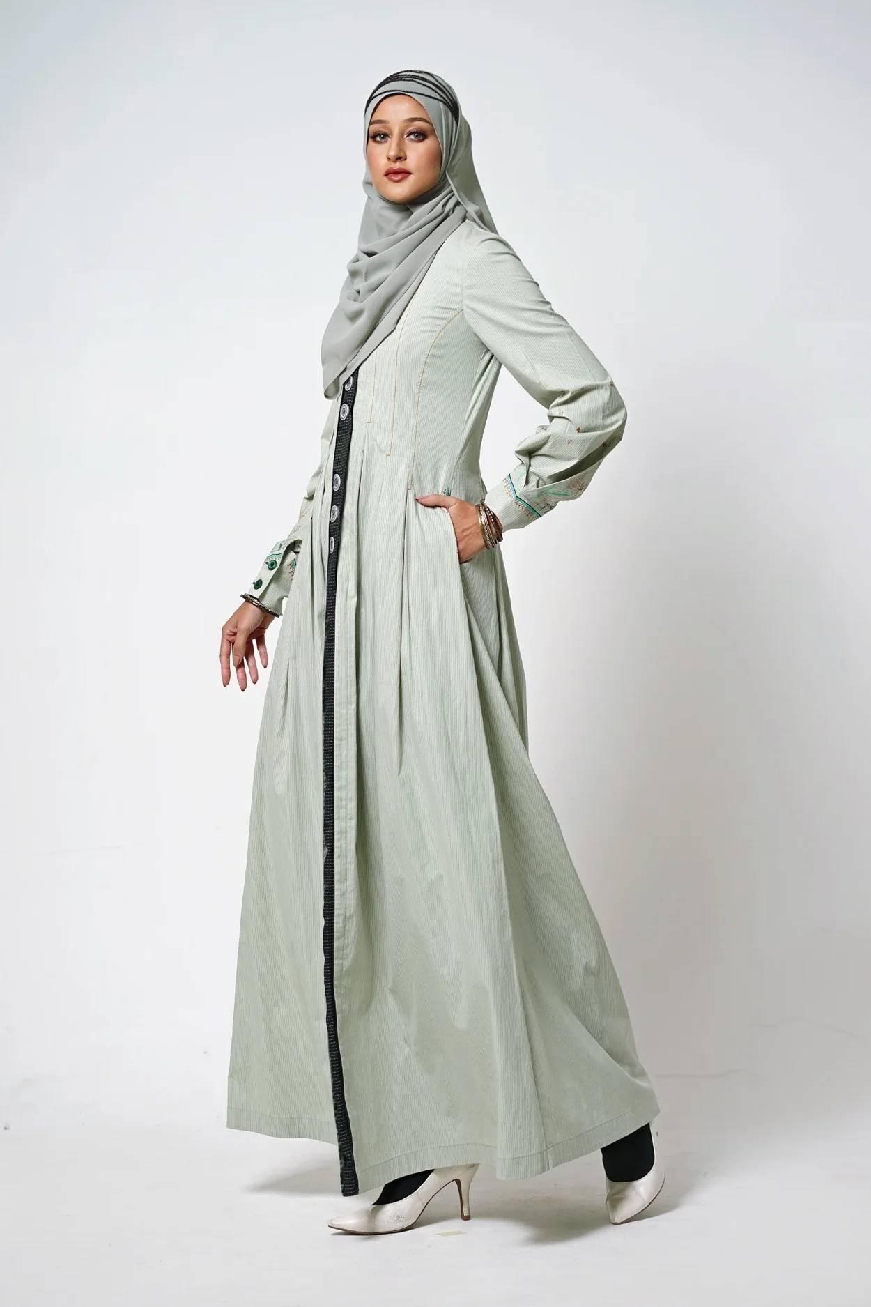 T-0126007-2_webp_o