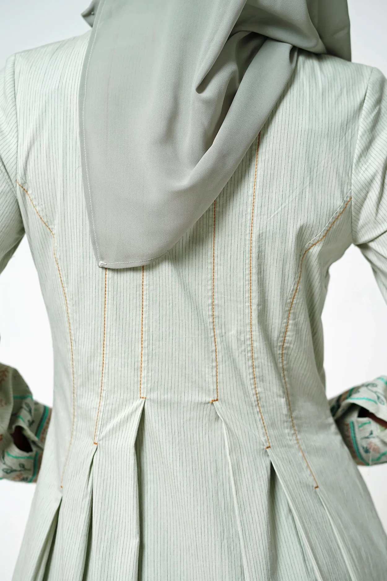 T-0126007-8_webp_o