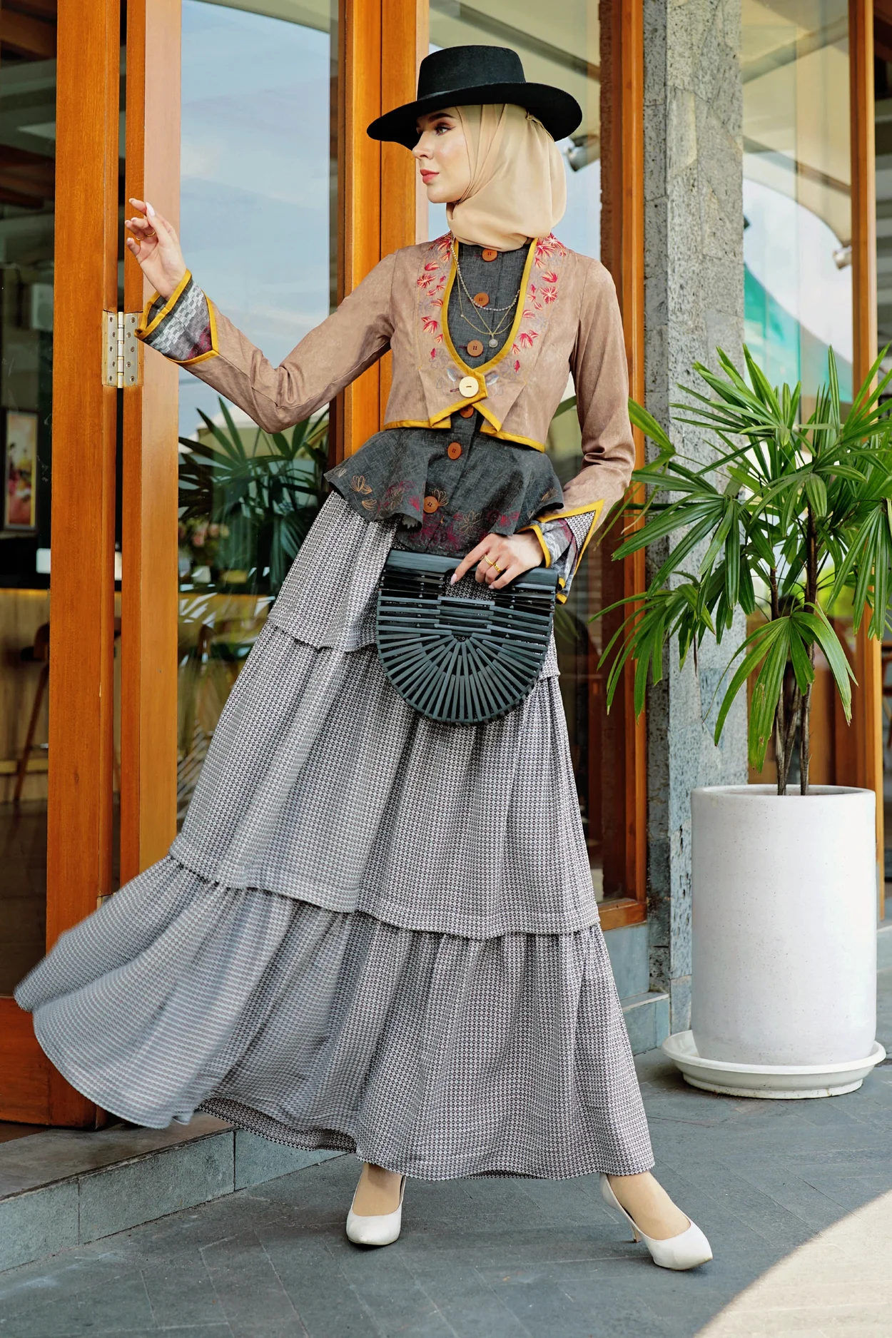 T-1225003-1_webp_o