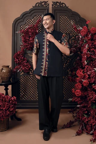 Kemeja Batik Adhikara