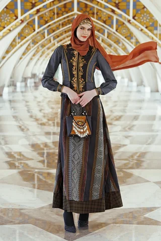 Tuneeca Gamis Mandana Afshari