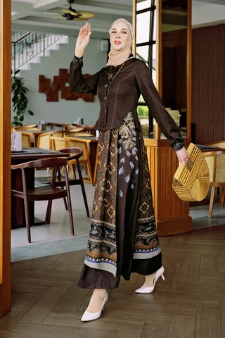 Tuneeca Gamis Nuzha Waheed