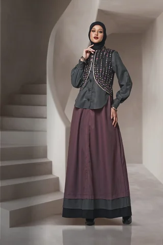 Abaya Yusra