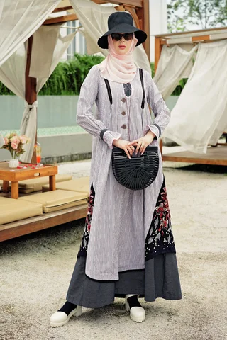 Tuneeca Abaya Shifana Roova